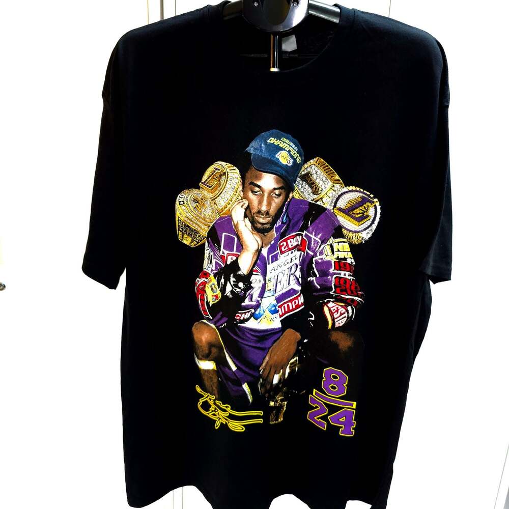 Kobe Bryant Los Angeles Lakers Championship Rings Graphic T-Shirt